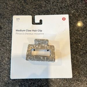Lululemon medium claw hair clip